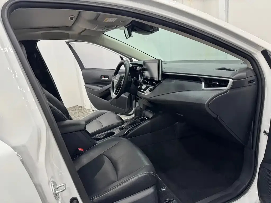 Toyota Corolla 2022 из CN, фото 7