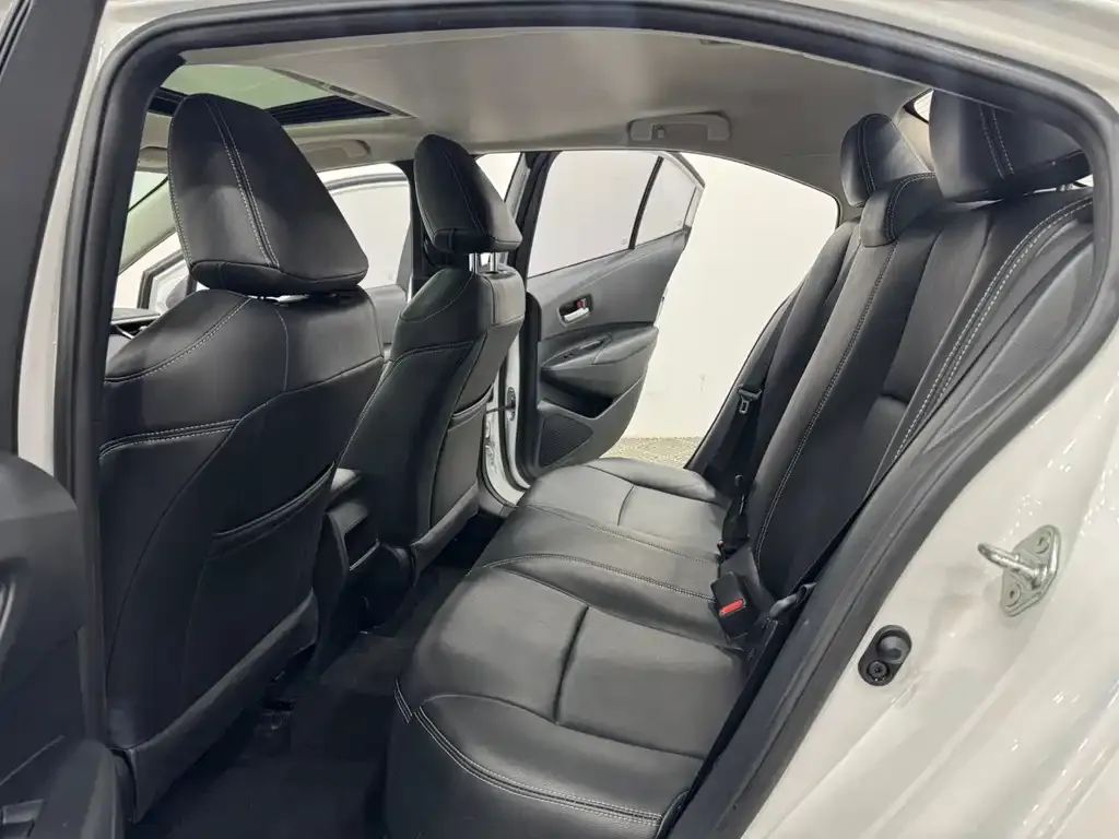 Toyota Corolla 2022 из CN, фото 2