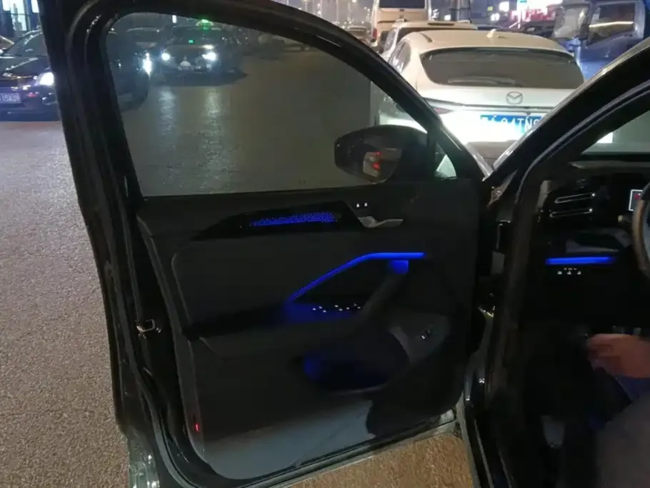 Volkswagen Tiguan L 2025 из CN, фото 10