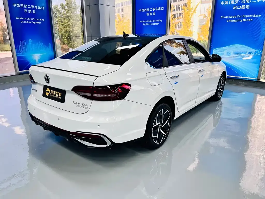 Volkswagen Lavida 2023 из CN, фото 7