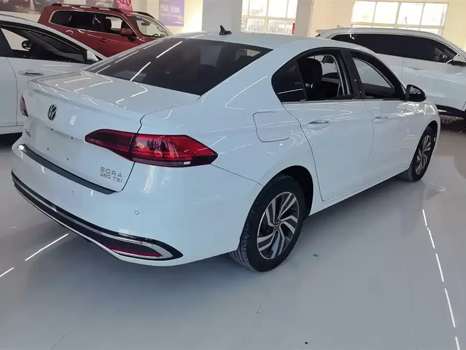 Volkswagen Bora 2024 из CN, фото 7