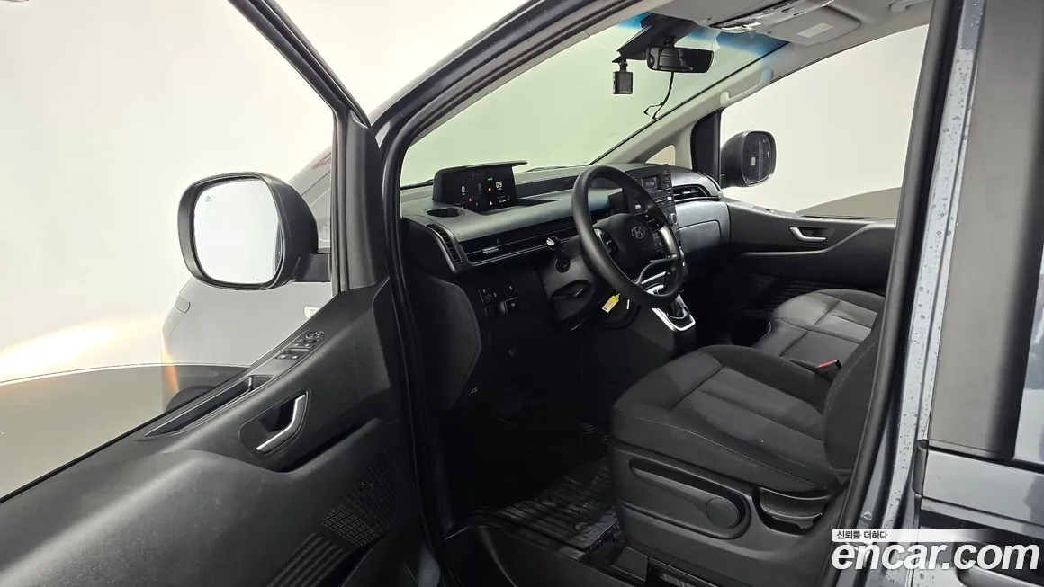 Hyundai Staria — фото 3
