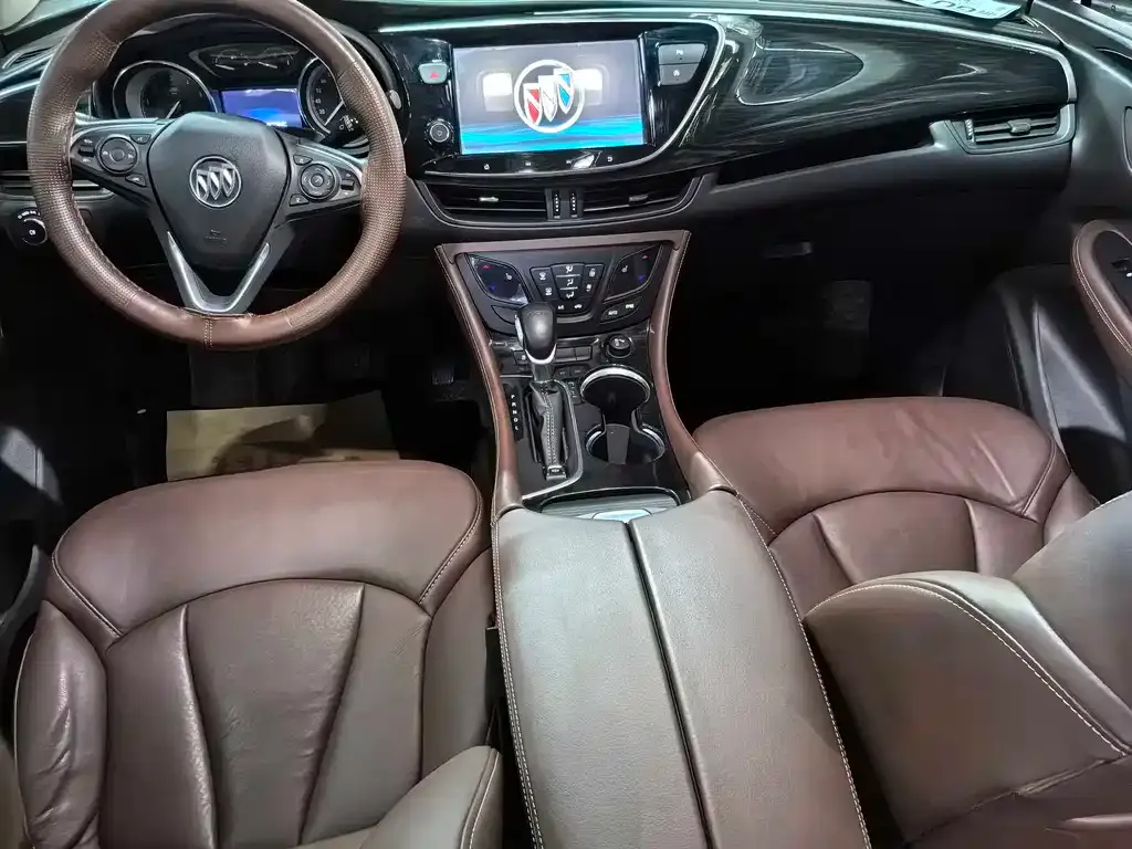 Buick Envision Plus — фото 9