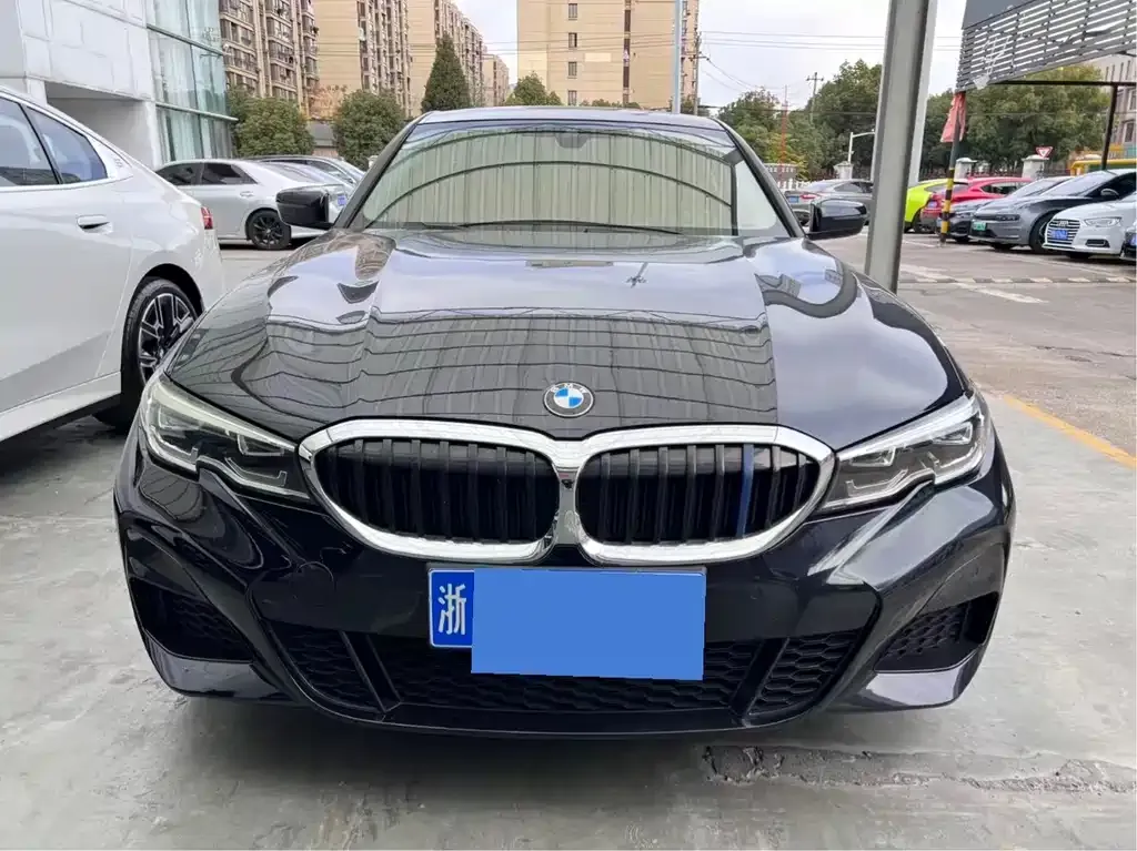 BMW 3 Series 2022 из CN, фото 9