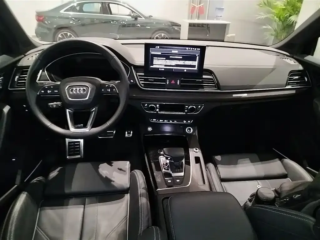Audi Q5L 2025 из CN, фото 5