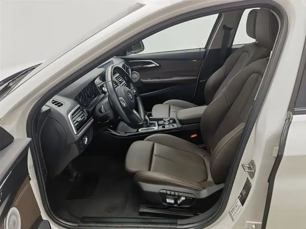 BMW 1 Series 2021 из CN, фото 10