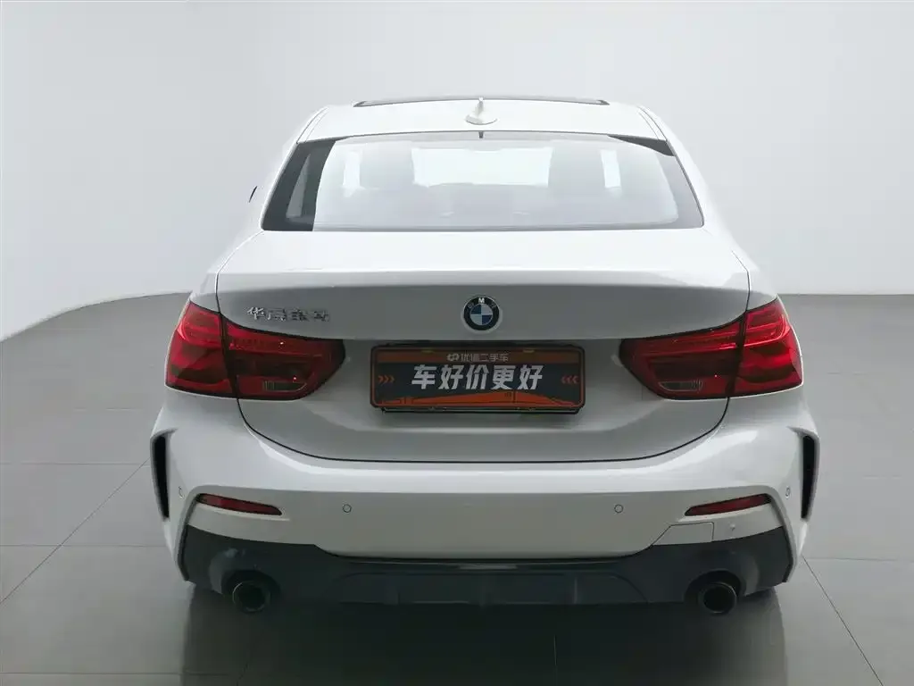 BMW 1 Series 2021 из CN, фото 4