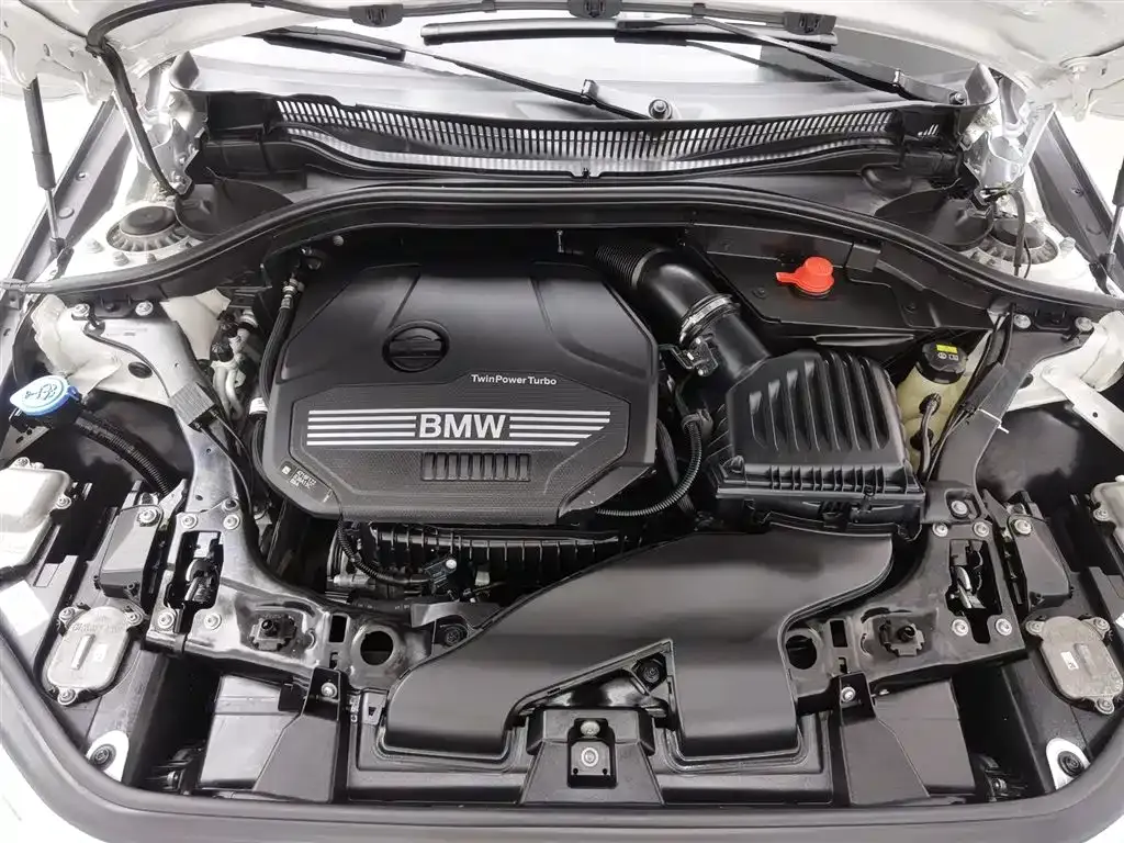 BMW 1 Series 2021 из CN, фото 6