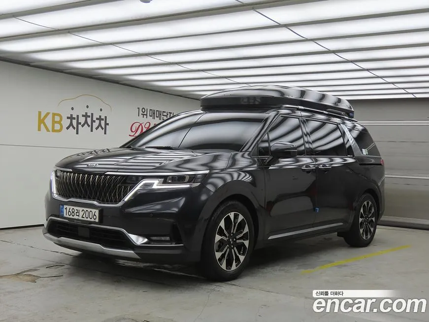 Kia Carnival — фото 1