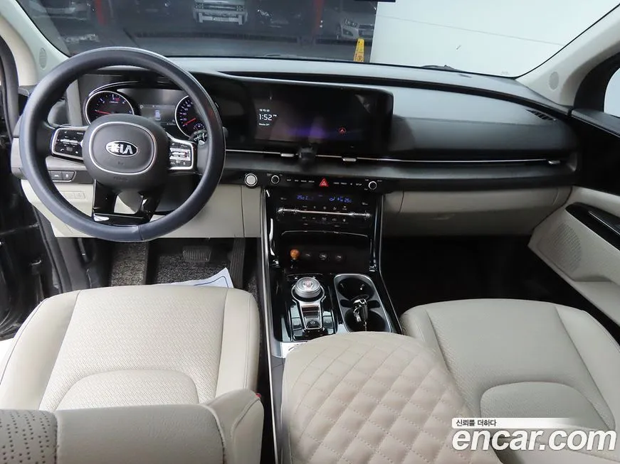 Kia Carnival — фото 10