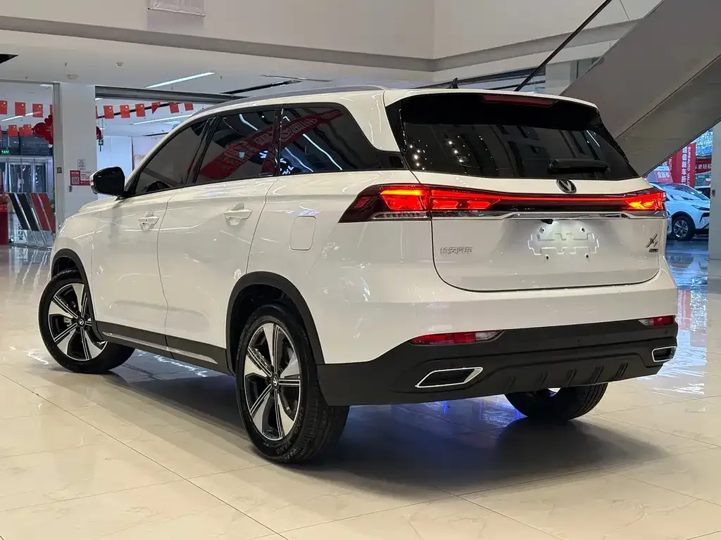 Changan X7 PLUS — фото 6