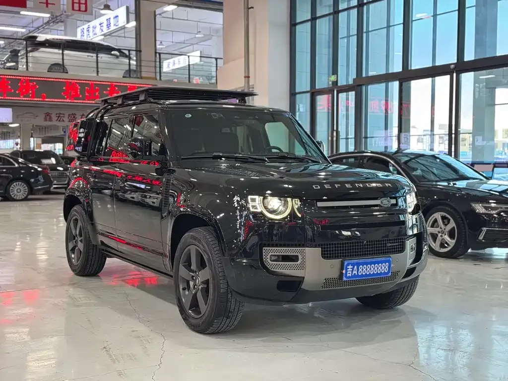 Land Rover Defender 2023 из CN, фото 2