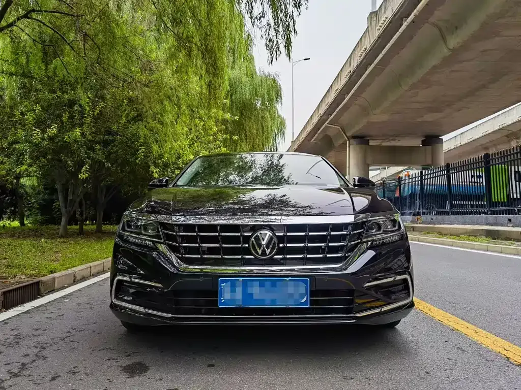 Volkswagen Passat — фото 2