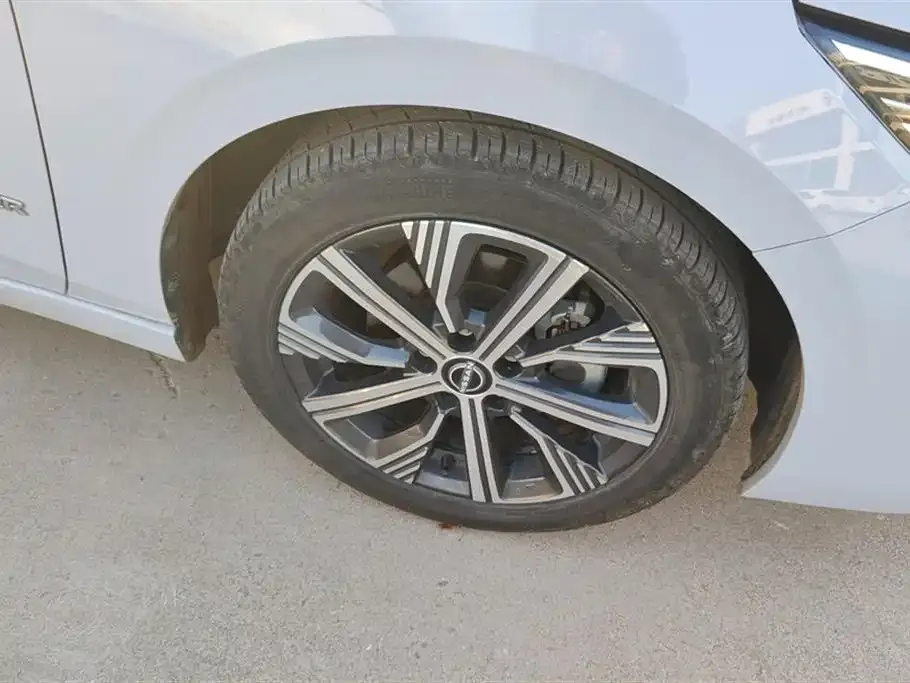 Nissan Sylphy 2023 из CN, фото 3