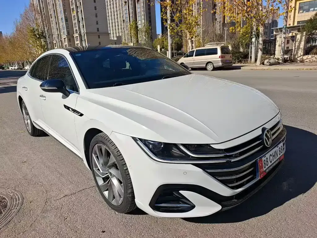 Volkswagen CC 2023 из CN, фото 1