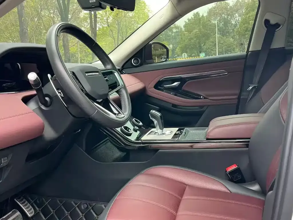 Land Rover Evoque 2023 из CN, фото 2