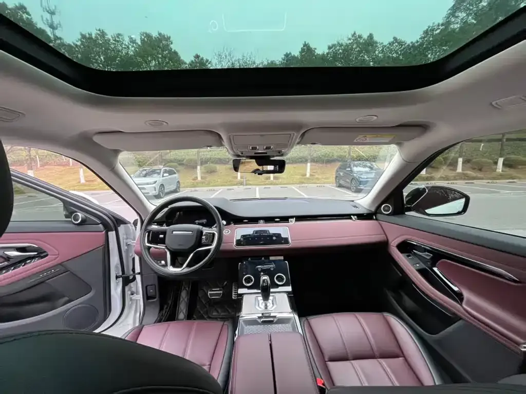 Land Rover Evoque 2023 из CN, фото 4