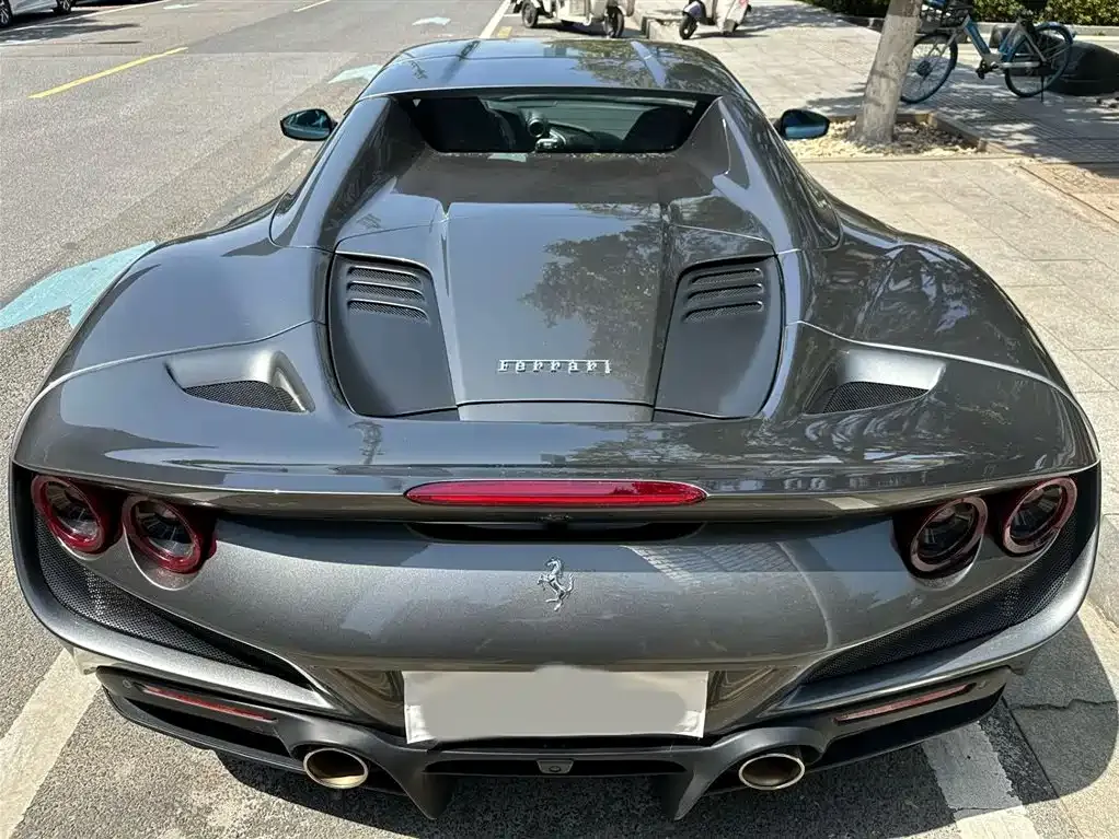 Ferrari F8 — фото 9