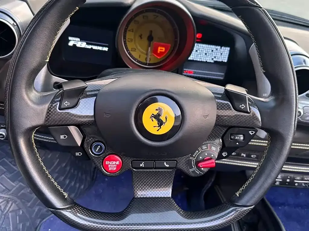 Ferrari F8 — фото 8