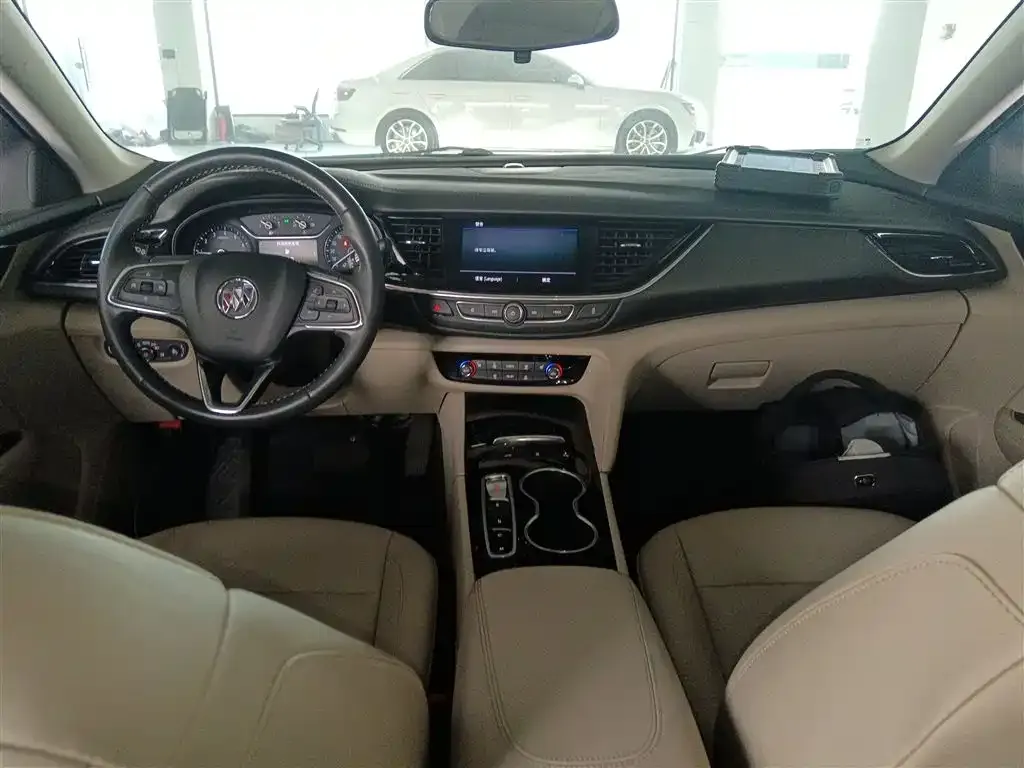 Buick Regal — фото 10