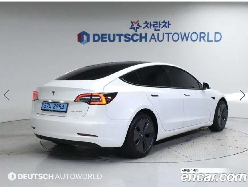 Tesla Model 3 — фото 4
