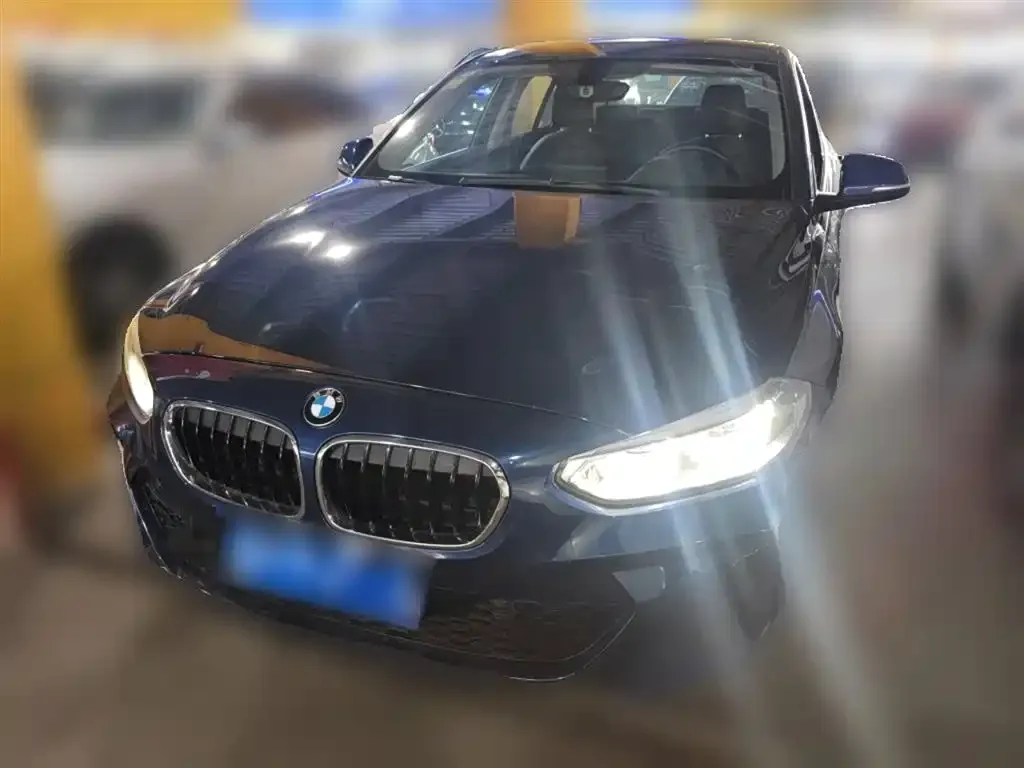 BMW 1 Series 2021 из CN, фото 1