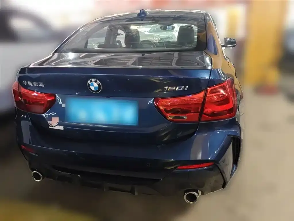 BMW 1 Series 2021 из CN, фото 2