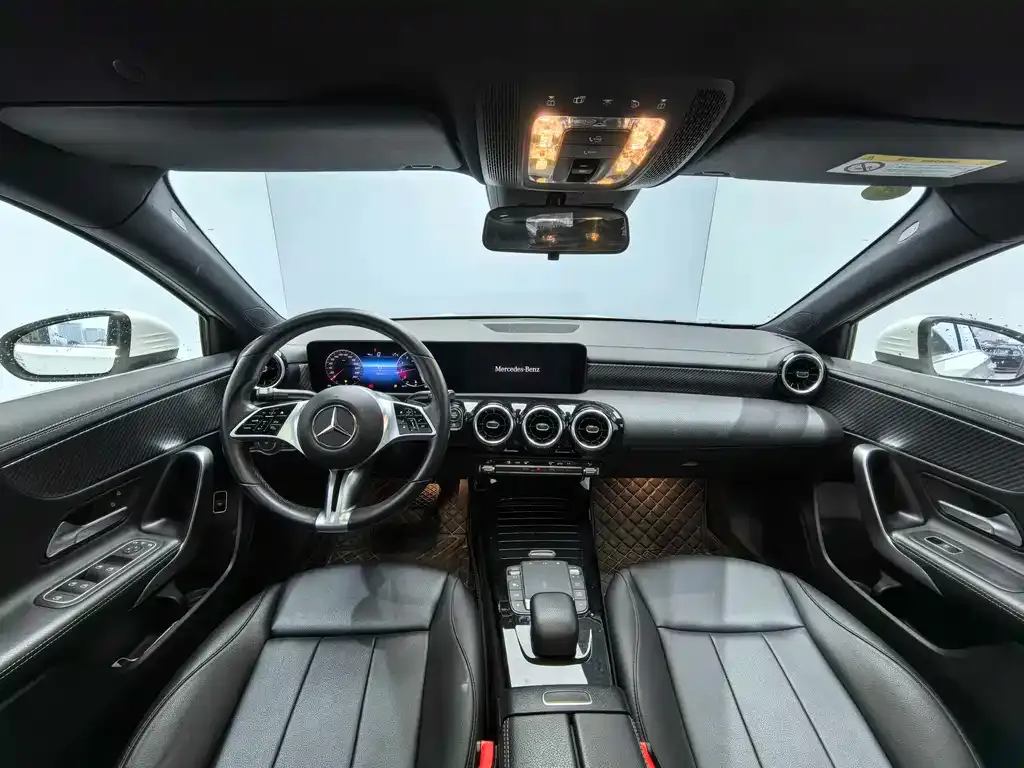 Mercedes-Benz A-Class 2023 из CN, фото 7