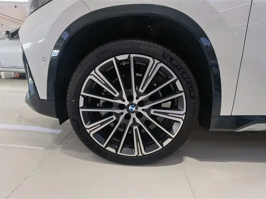BMW X1 — фото 4