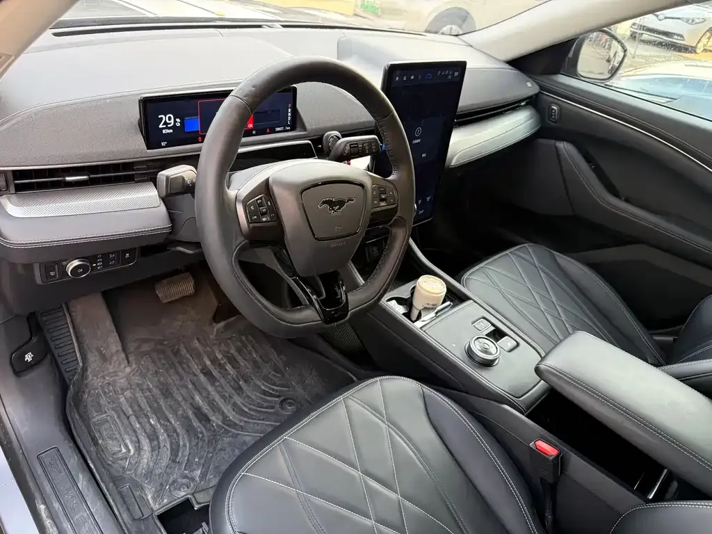Ford Mustang Mach-E 2023 из CN, фото 6