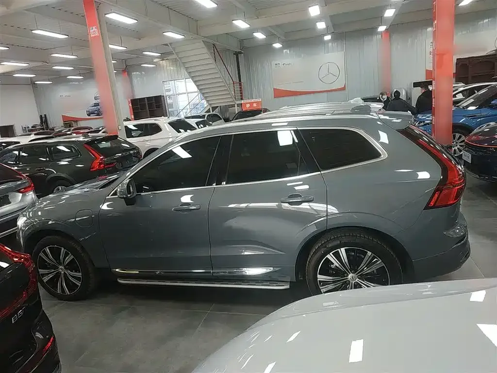 Volvo XC60 PHEV 2022 из CN, фото 5