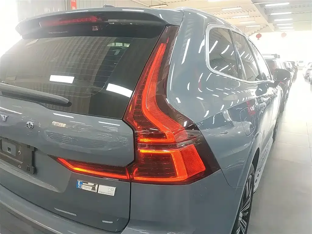 Volvo XC60 PHEV 2022 из CN, фото 4