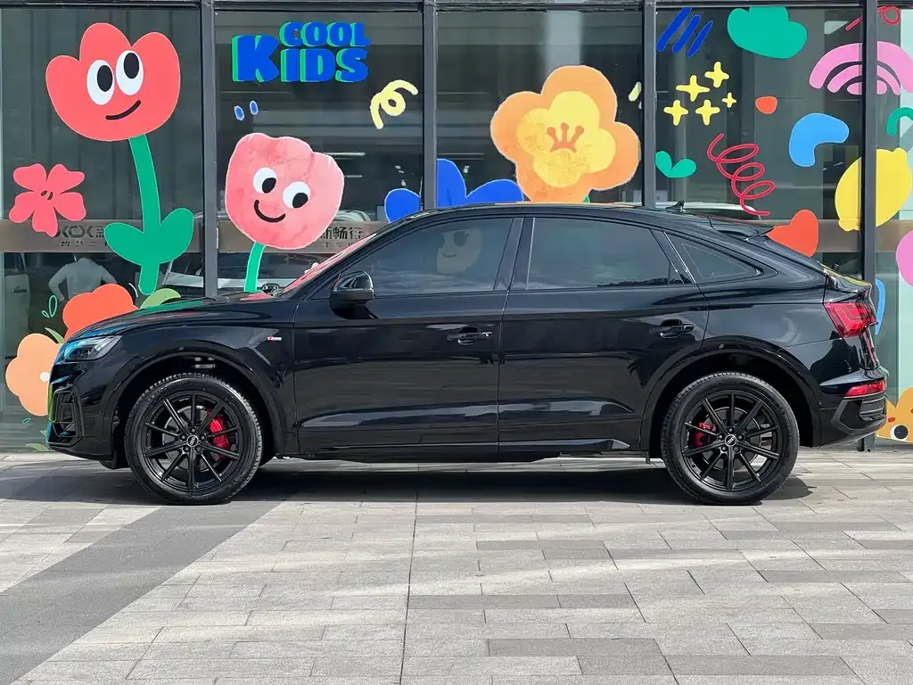 Audi Q5L Sportback 2024 из CN, фото 4