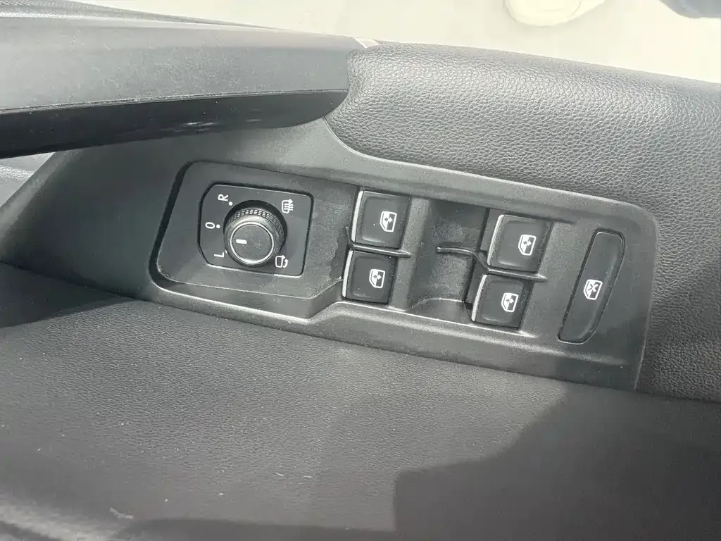 Volkswagen Tayron 2022 из CN, фото 8