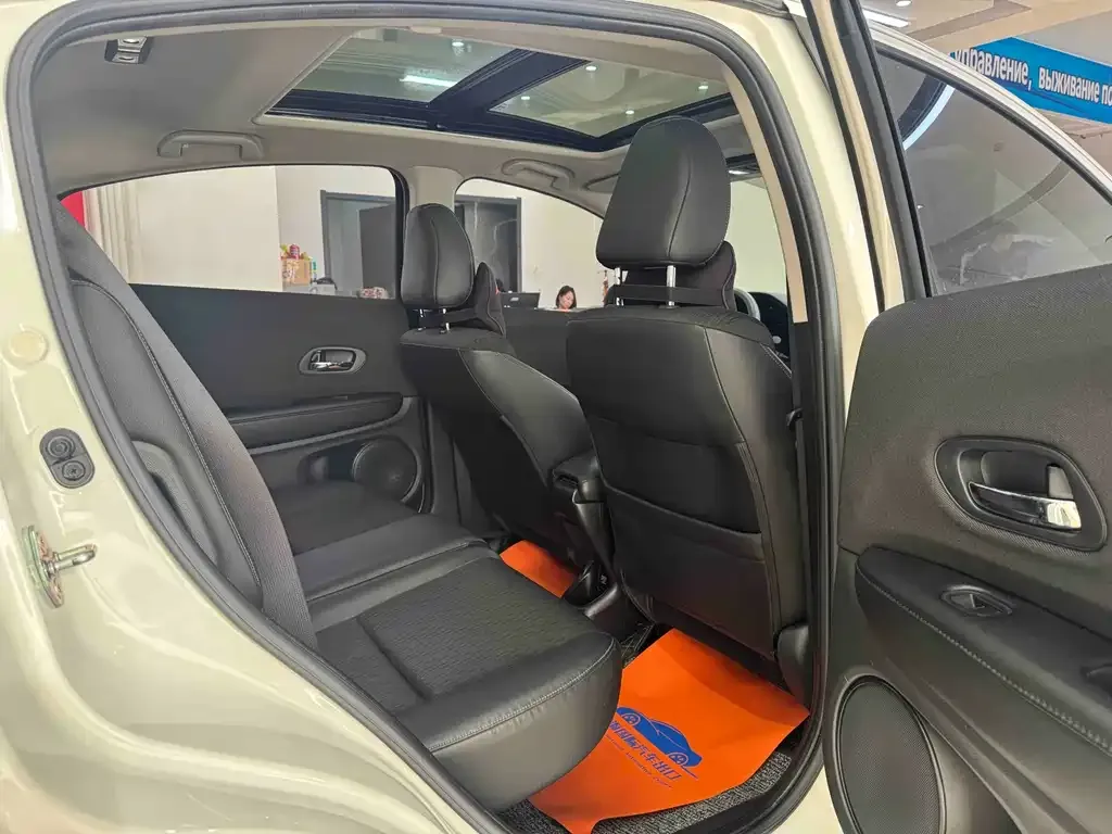 Honda Vezel 2022 из CN, фото 10