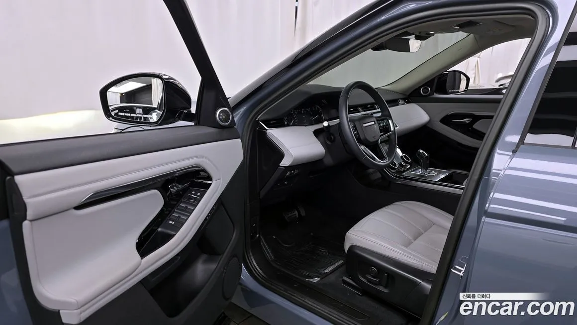 Land Rover Range Rover Evoque — фото 7