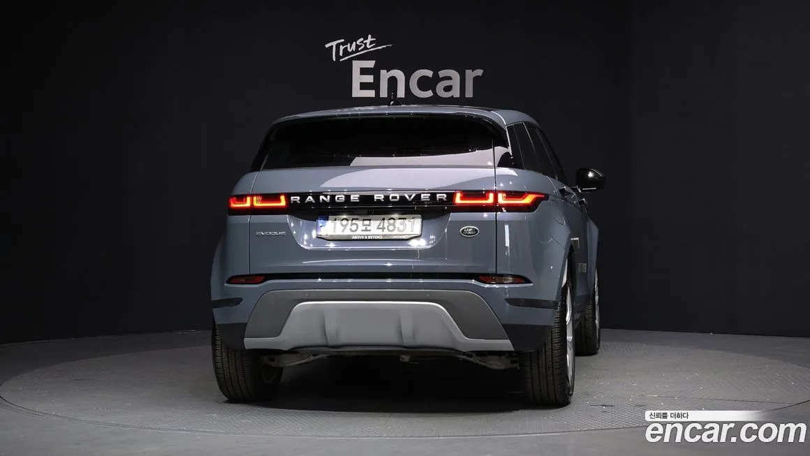 Land Rover Range Rover Evoque — фото 4