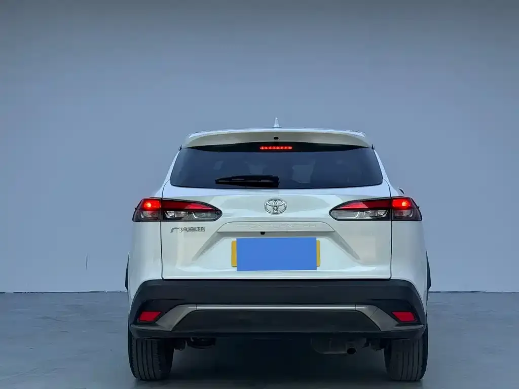Toyota Frontlander 2023 из CN, фото 2
