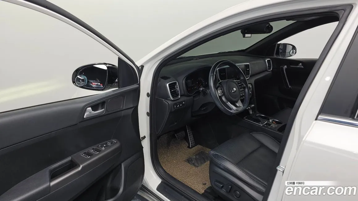 Kia Sportage — фото 10