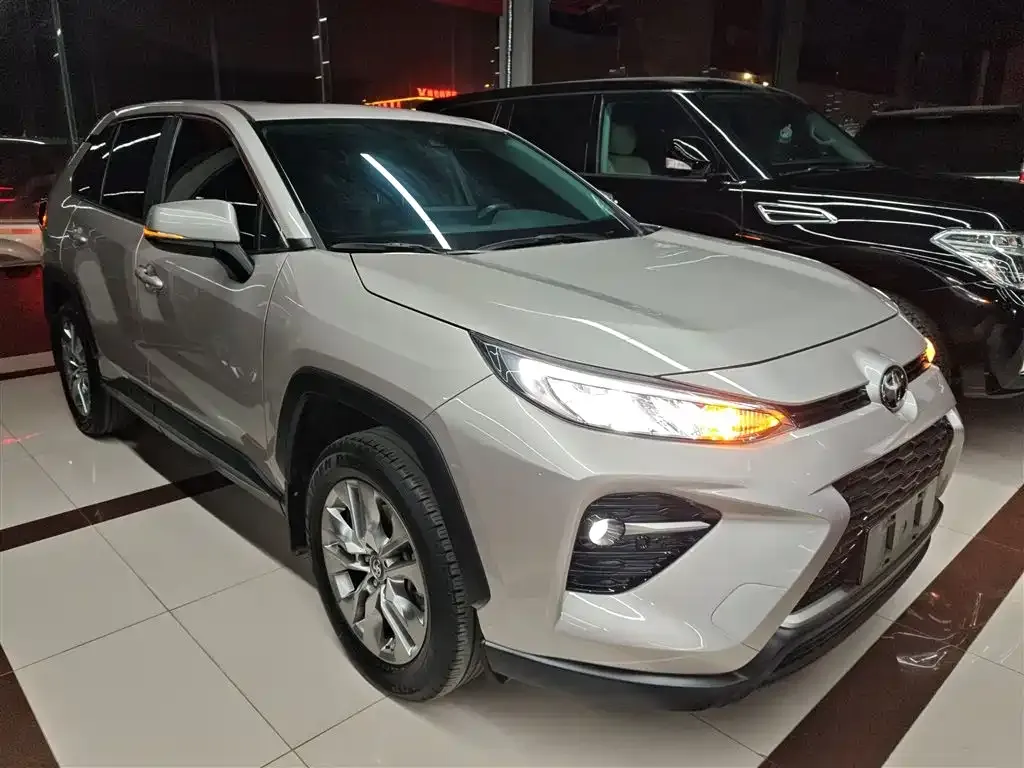 Toyota Wildlander 2022 из CN, фото 10
