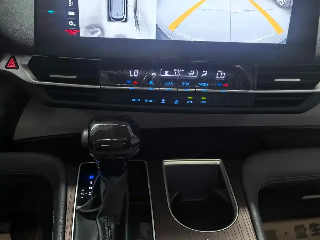 Toyota Sienna 2022 из CN, фото 7