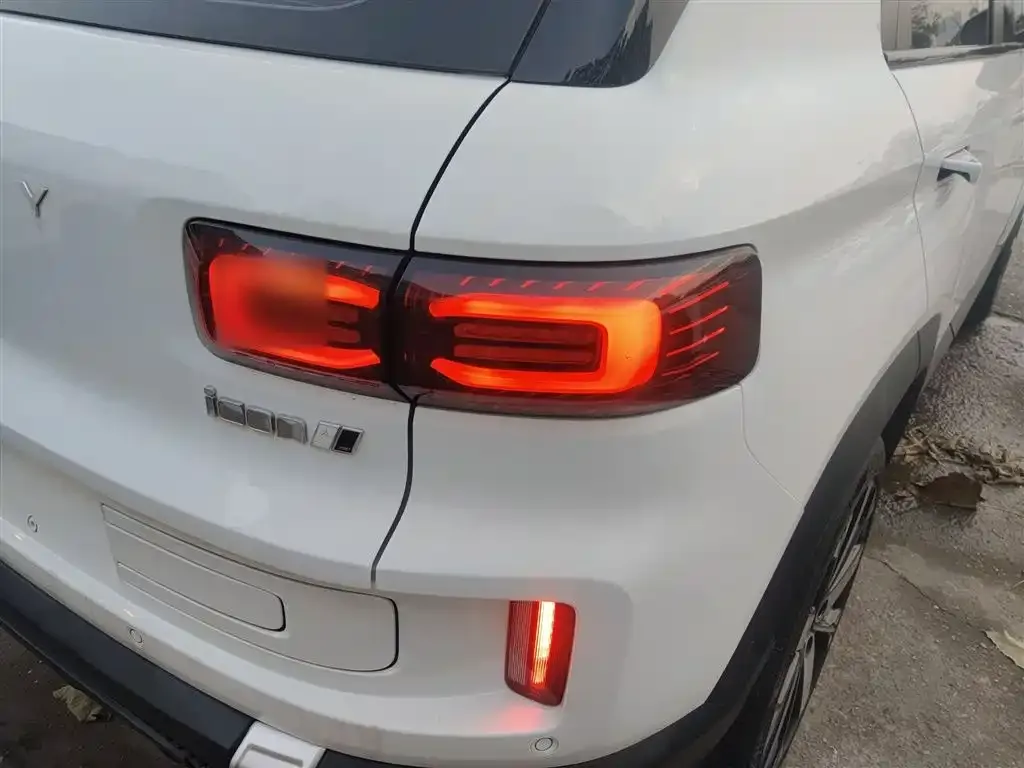 Geely Icon — фото 2