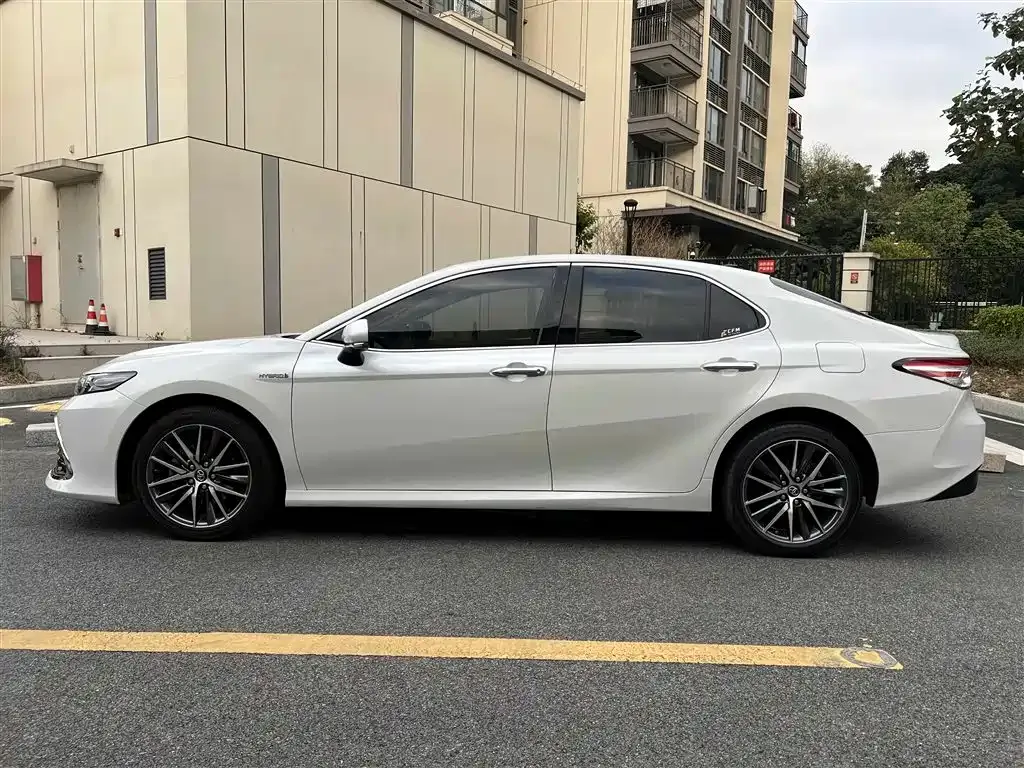 Toyota Camry 2021 из CN, фото 7