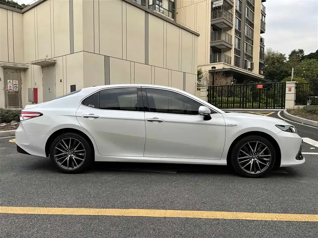 Toyota Camry 2021 из CN, фото 6