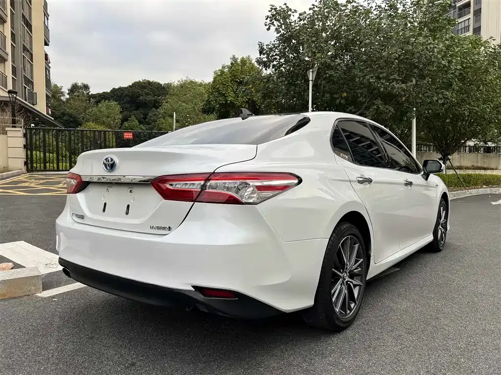 Toyota Camry 2021 из CN, фото 8