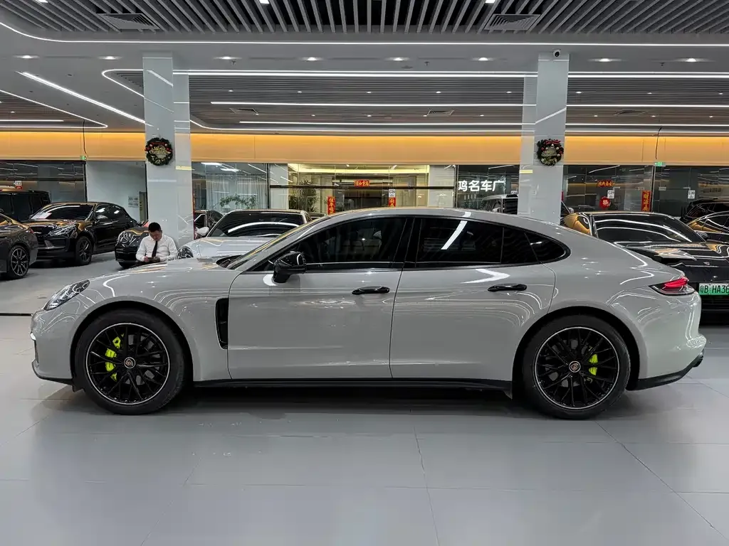 Porsche Panamera — фото 5