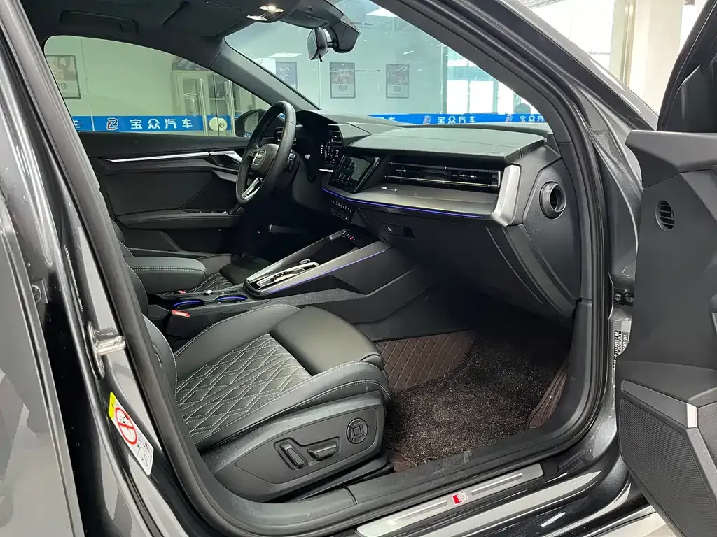 Audi A3 2025 из CN, фото 9