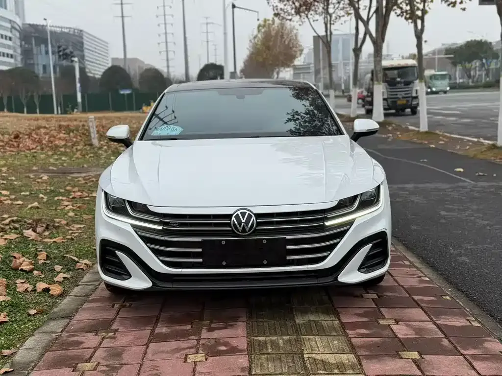 Volkswagen CC 2022 из CN, фото 1