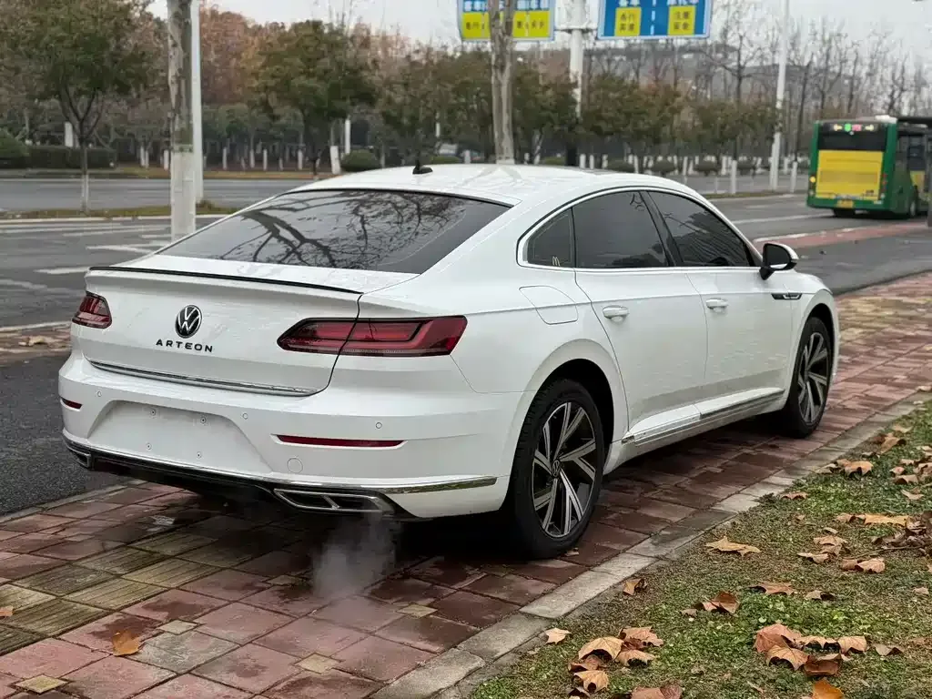 Volkswagen CC 2022 из CN, фото 5