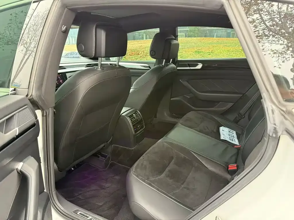 Volkswagen CC 2022 из CN, фото 3